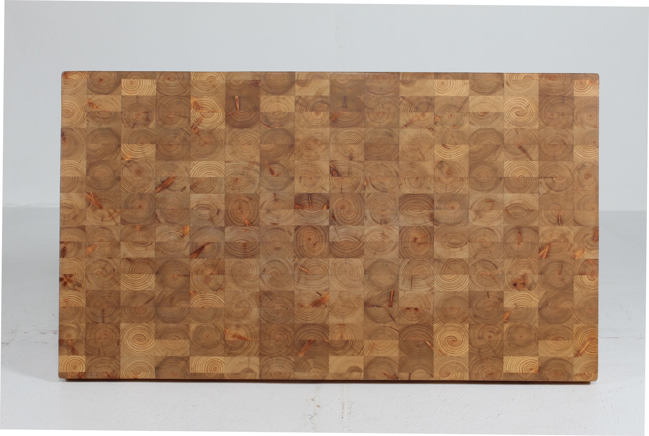Danish Mid-century Brutalist Coffee Table Solid Pine in Daumiller Style 1970s For Sale 4