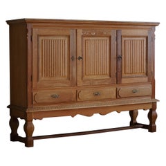 Danish Mid-Century Cabinet/Sideboard in Oak, In the style of Kjærnulf, 1960
