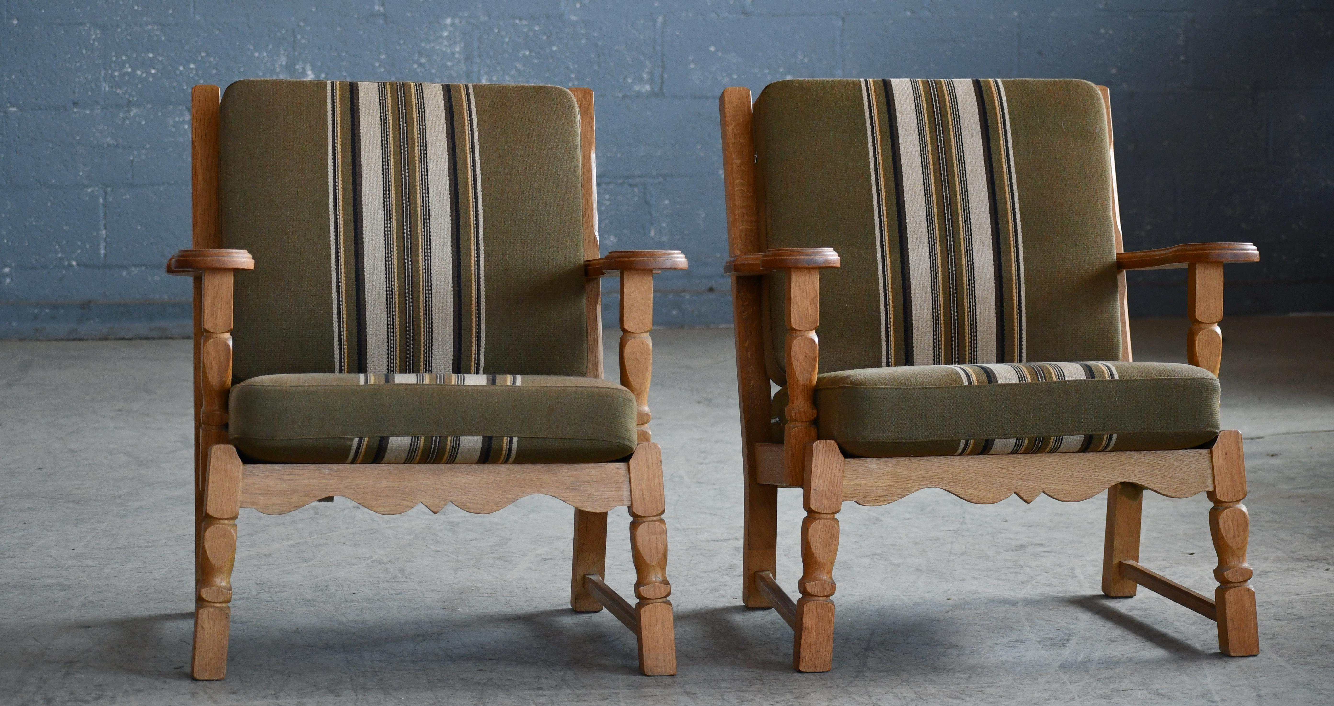 Scandinavian Modern Danish Mid-Century Carved Oak Easy Lounge Chairs in Oak by Henry Kjaernulf For Sale
