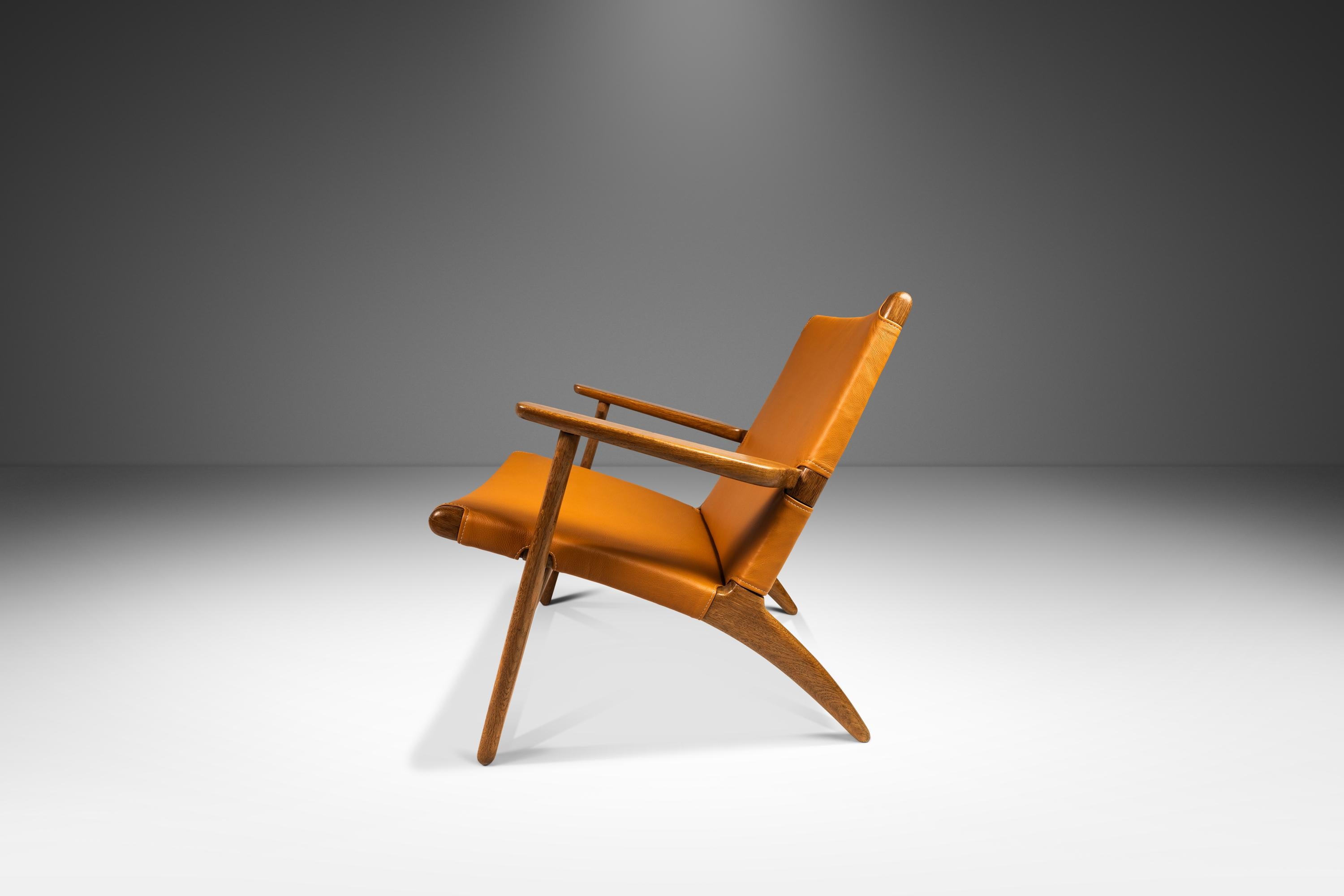  Danish Mid-Century CH 25 Lounge Chair by Hans J. Wegner, Oak & Leather, c. 1950 For Sale 7