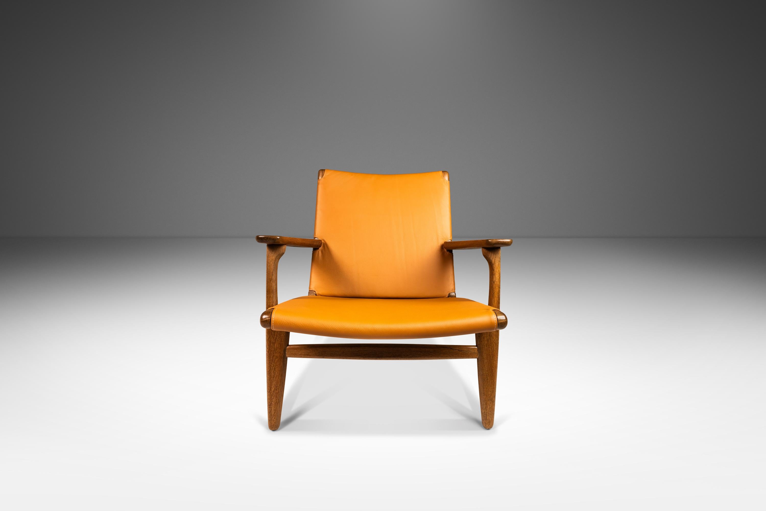  Danish Mid-Century CH 25 Lounge Chair by Hans J. Wegner, Oak & Leather, c. 1950 For Sale 8