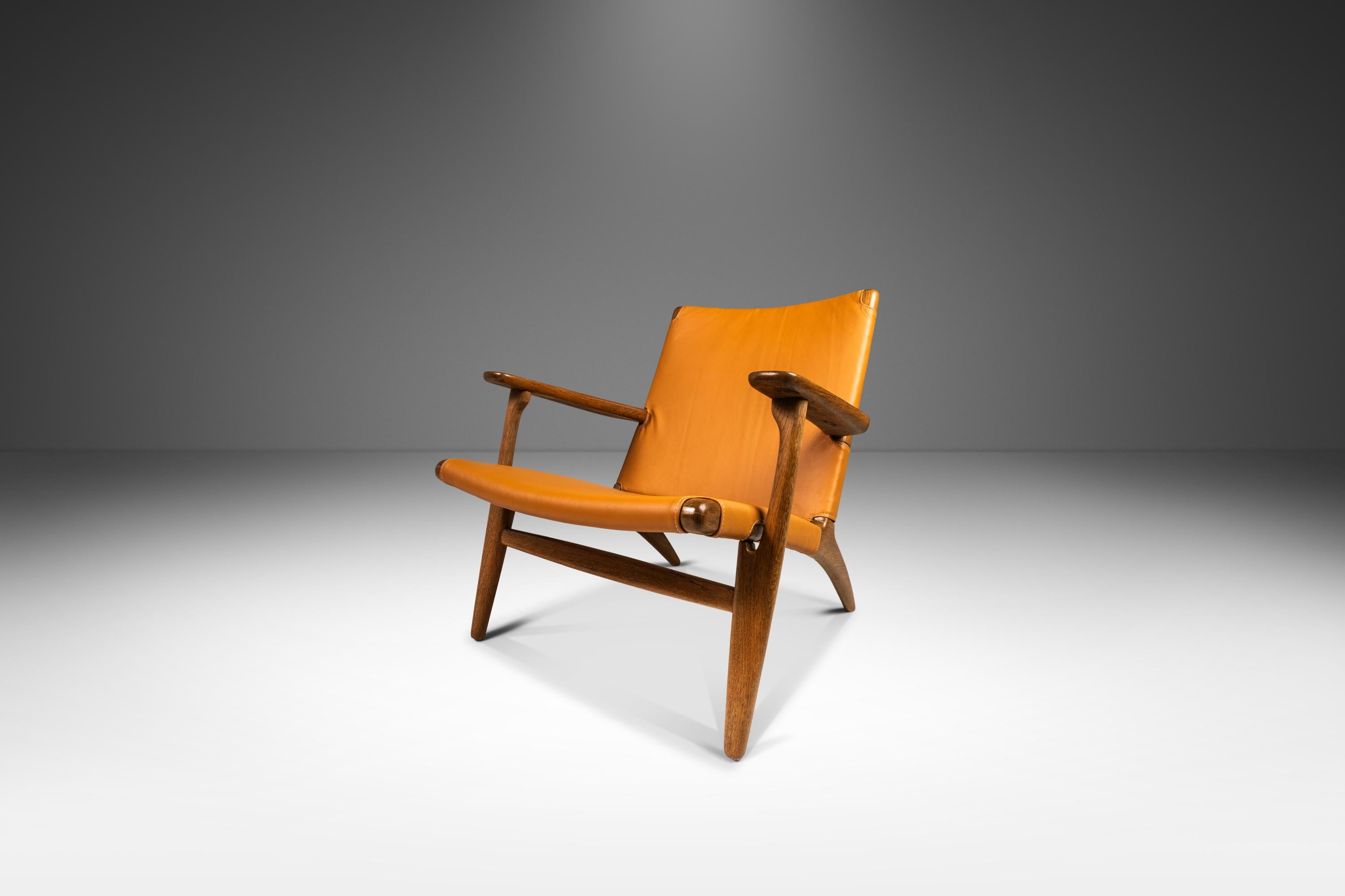  Danish Mid-Century CH 25 Lounge Chair by Hans J. Wegner, Oak & Leather, c. 1950 For Sale 1