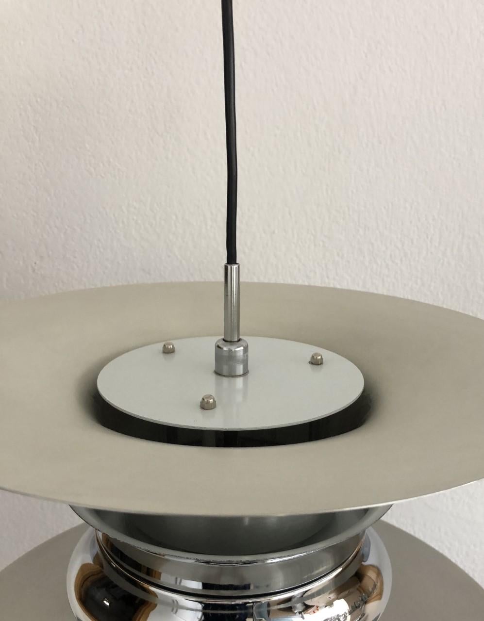 Lampadario danese del metà secolo di Bent Nordsted per Lyskaer, anni '70 in vendita 4