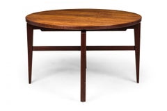 Tavolo da pranzo danese in noce circolare del metà del secolo scorso che ruota Lazy Susan