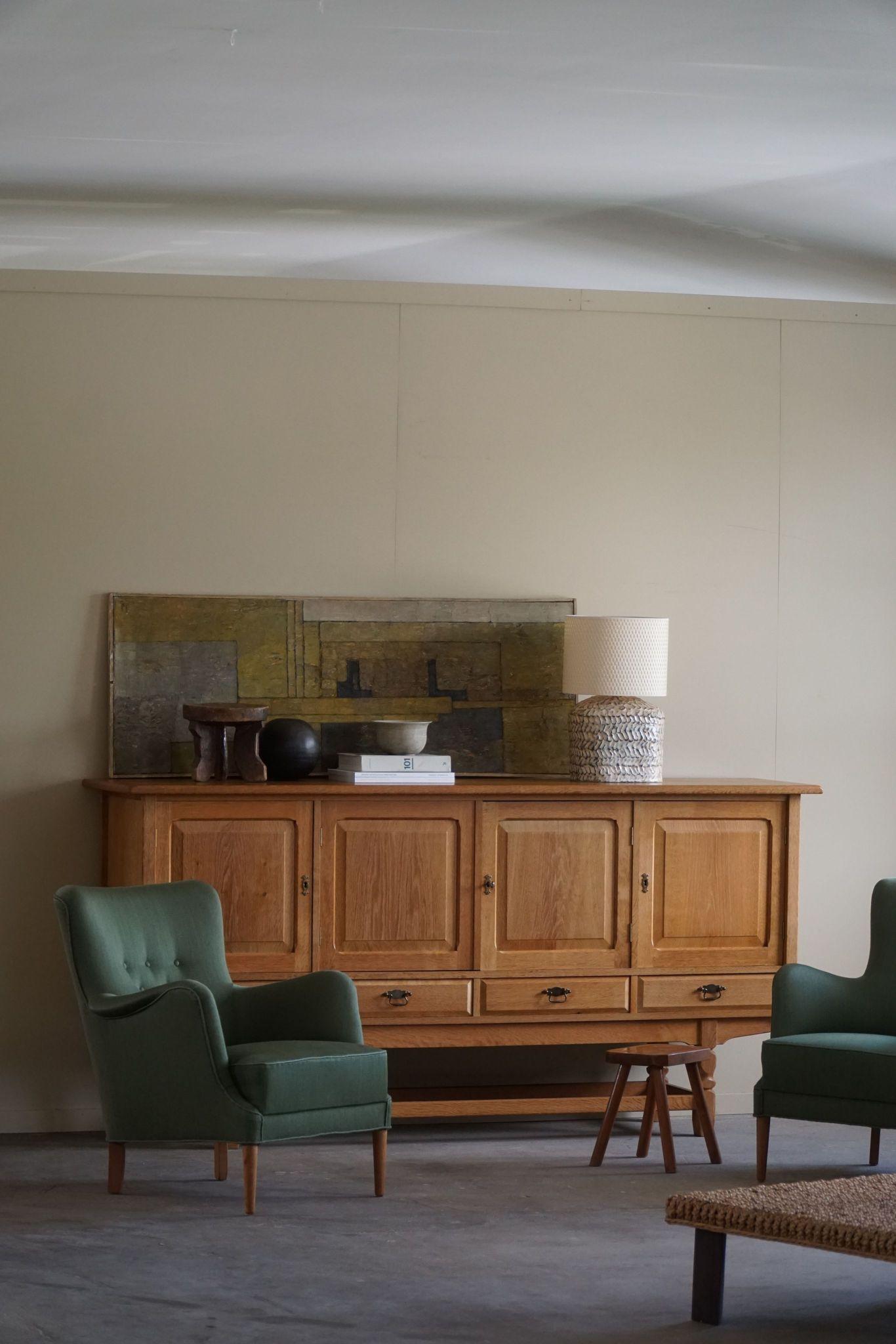 Dänisches Mid Century, Classic Rectangular Brutalist Sideboard in OAK, 1950er Jahre 3