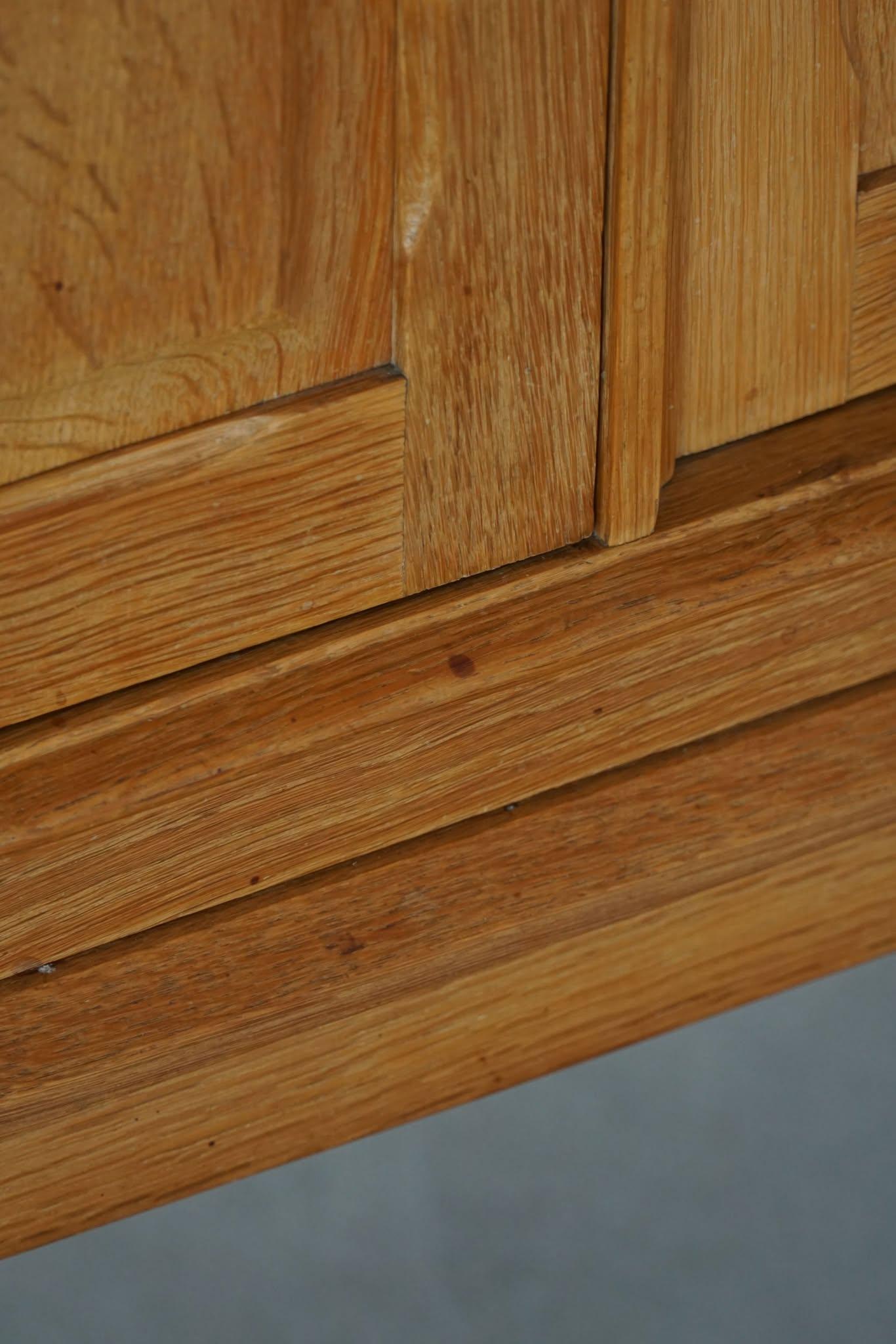 Credenza classica rettangolare danese di metà secolo in Oak, stile Kjærnulf, anni '60 in vendita 7