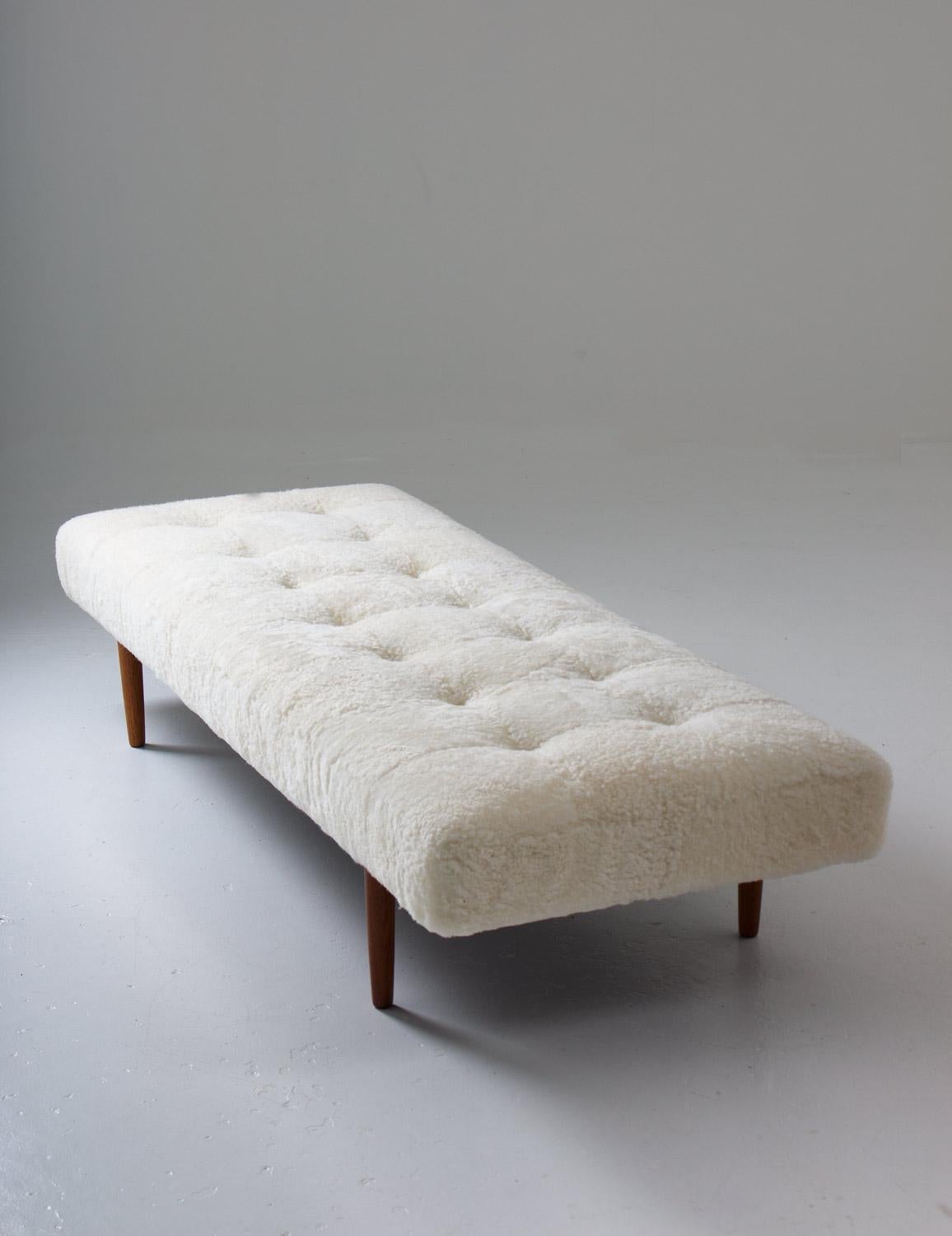 20th Century Danish Midcentury Daybed Upholstered in Sheepskin