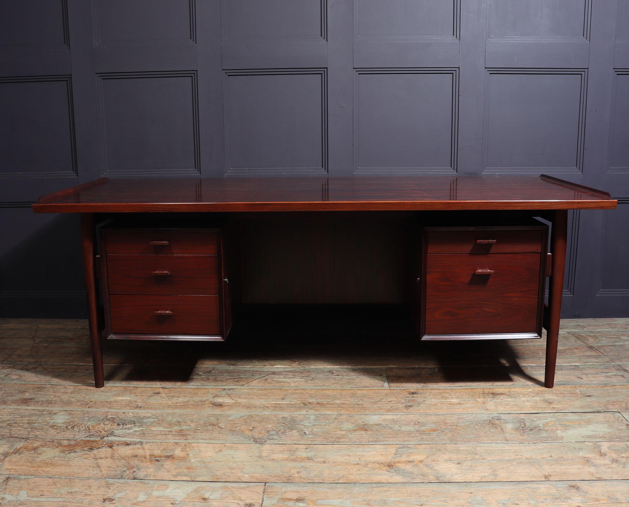 Rosewood Danish Mid-Century Desk by Arne Vodder Model 207