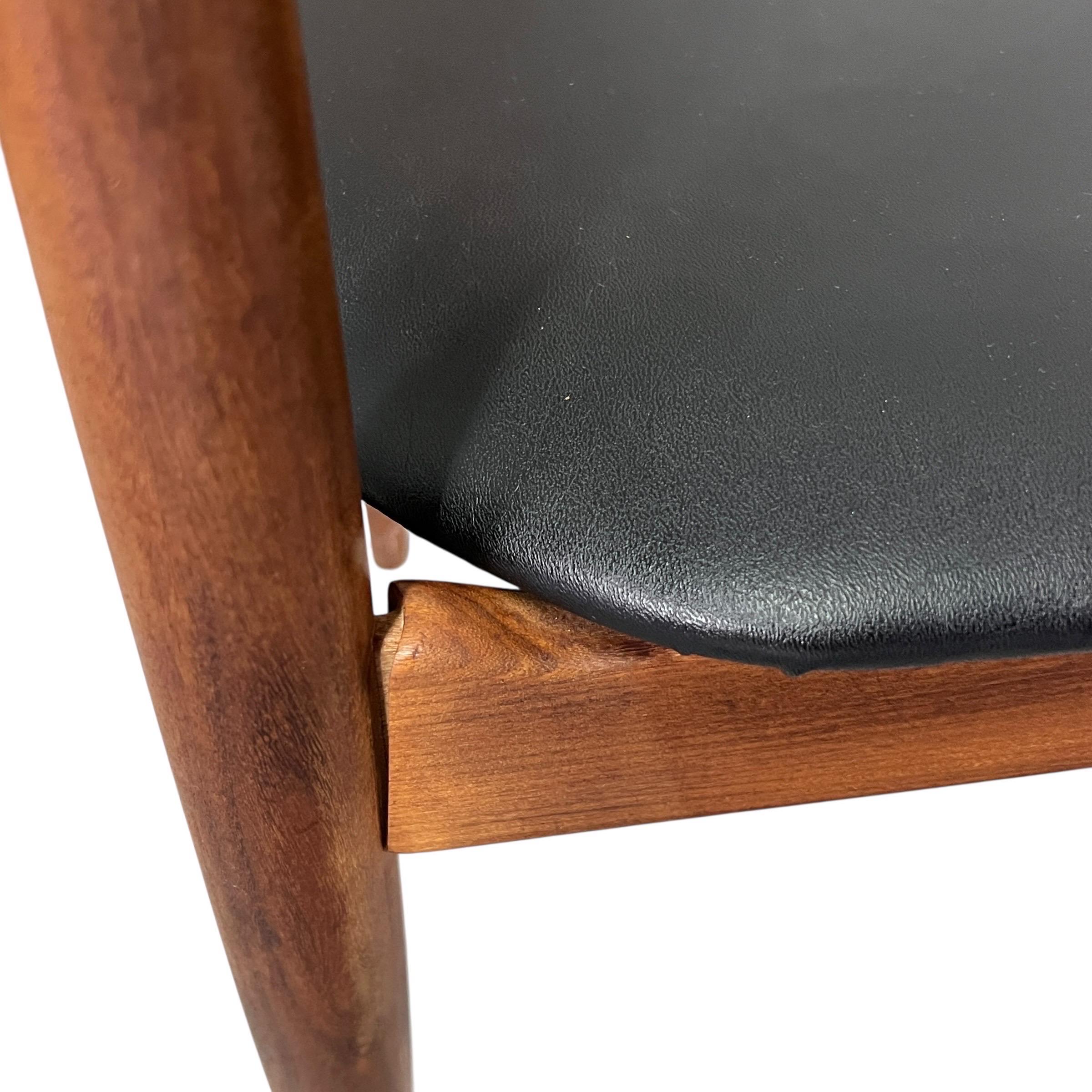 Sillas de comedor danesas de mediados de siglo de Jydsk Møbelindustri Skanderborg - Set de 8 en venta 6