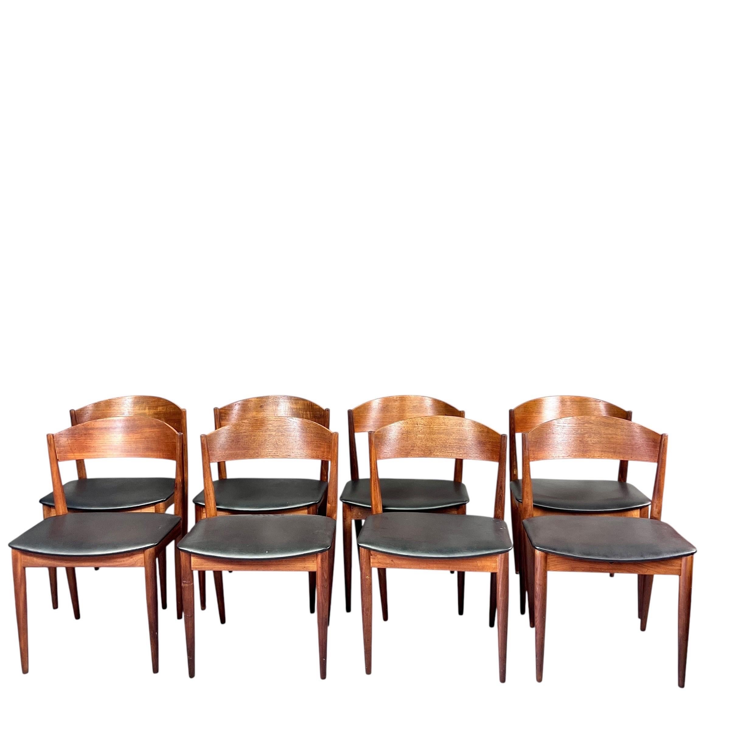 Sillas de comedor danesas de mediados de siglo de Jydsk Møbelindustri Skanderborg - Set de 8 Moderno de mediados de siglo en venta