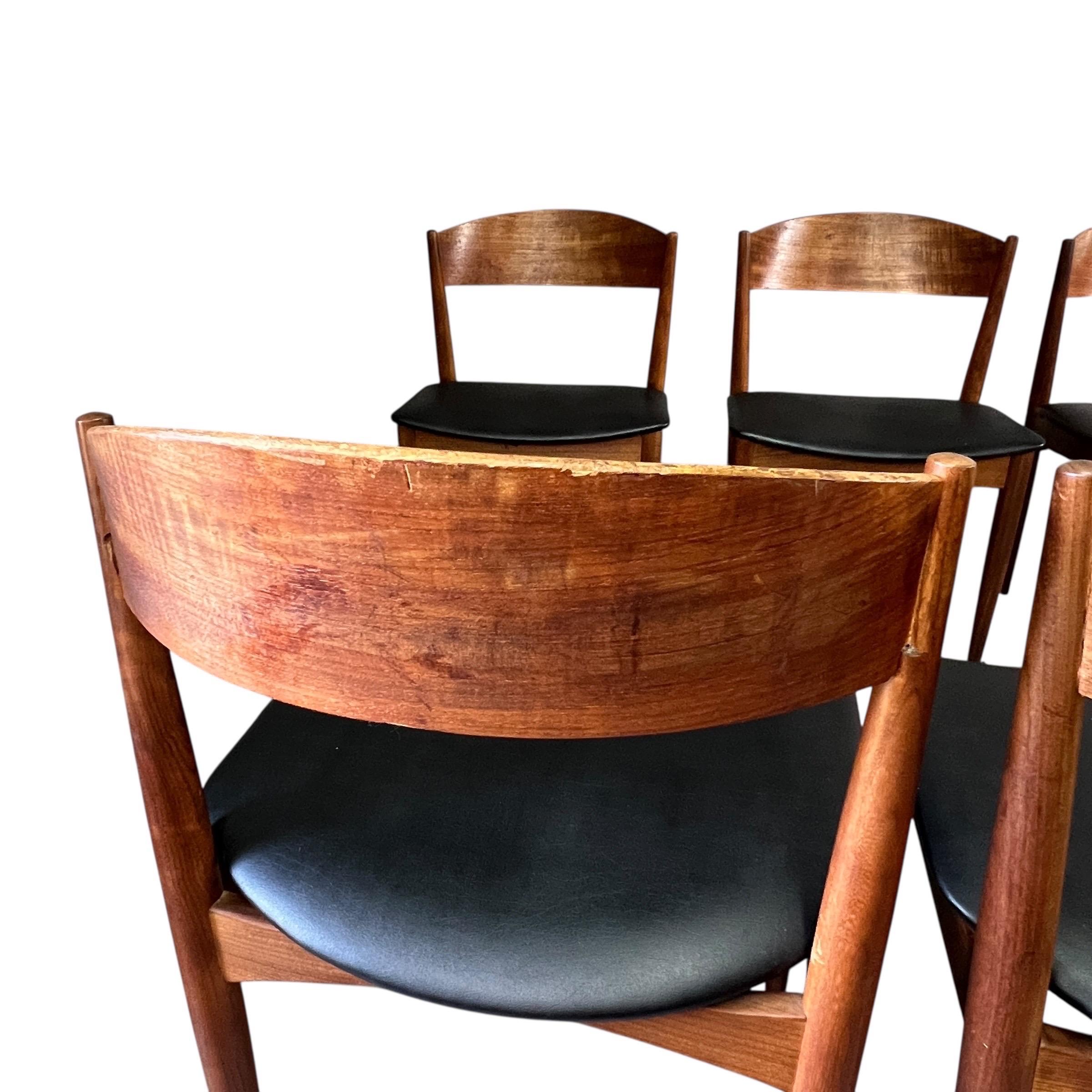 Sillas de comedor danesas de mediados de siglo de Jydsk Møbelindustri Skanderborg - Set de 8 en Bastante bueno estado para la venta en Esperance, NY