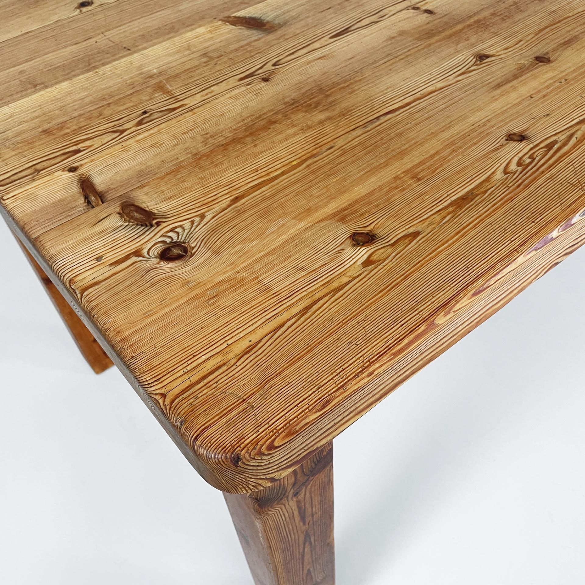 Danish mid-century modern dining table in wood, 1960s (Mid-20th Century) im Angebot