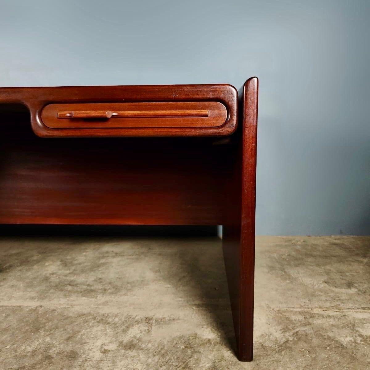 dyrlund rosewood desk