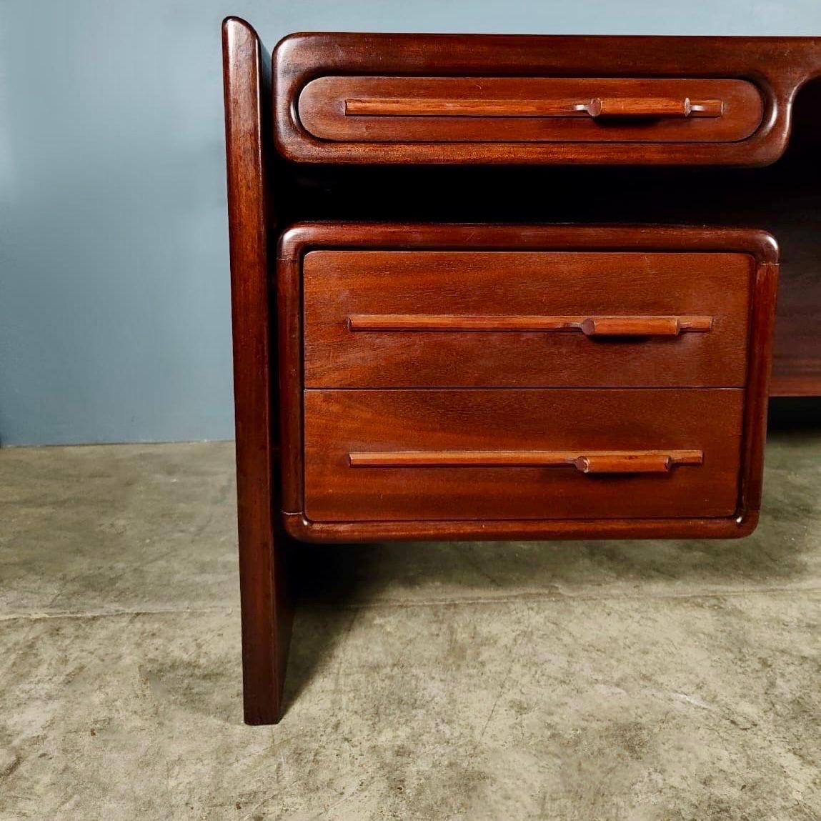 Danish Mid Century Dyrlund Rosewood Executive Partners Desk Svend Dyrlund In Excellent Condition In Cambridge, GB