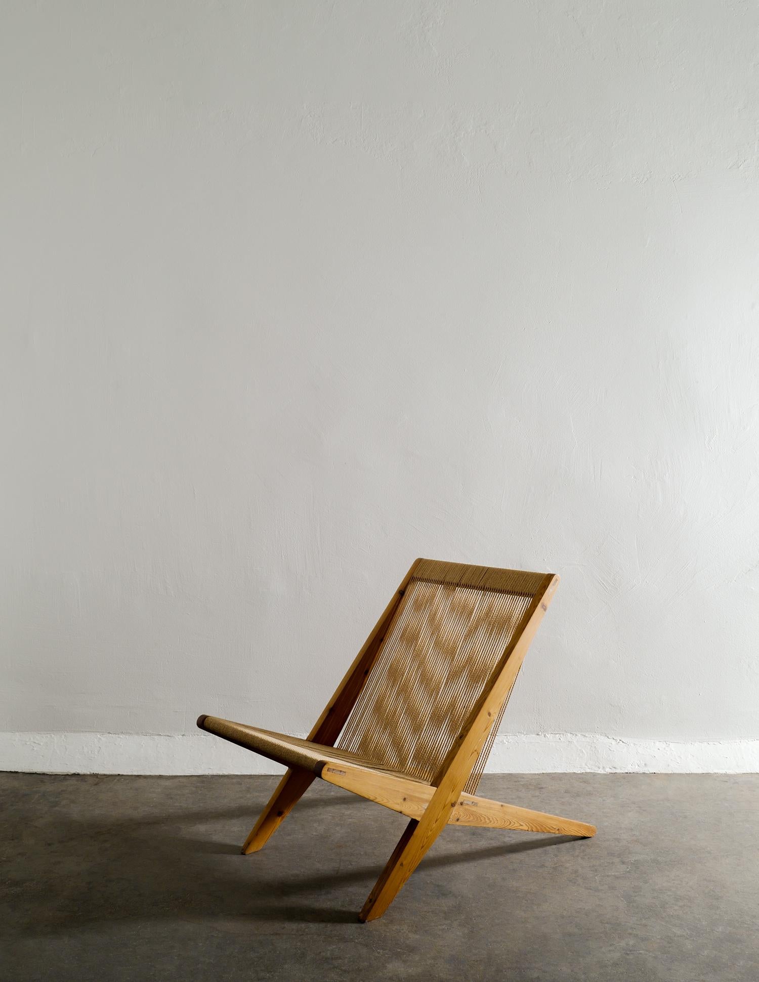 Scandinavian Modern Danish Mid Century Easy Chair in Pine and Papercord Produced in Denmark, 1960s 