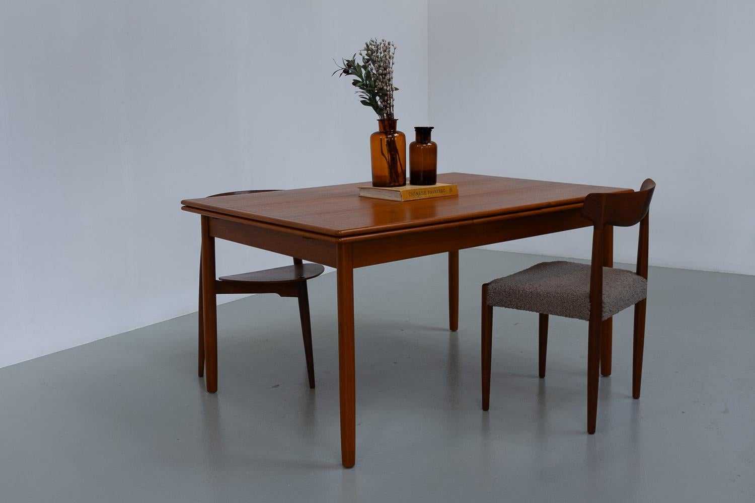 Danish Mid-Century Extendable Teak Dining Table, 1960s. For Sale 13