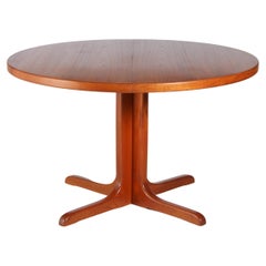Danish Mid Century Extending Teak Dining Table, circa 1970s