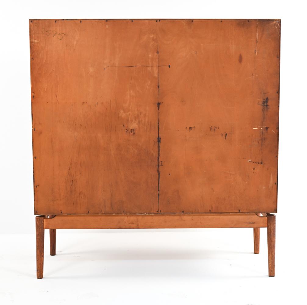 Danish Mid-Century Finn Juhl-Style Oak Cabinet 8
