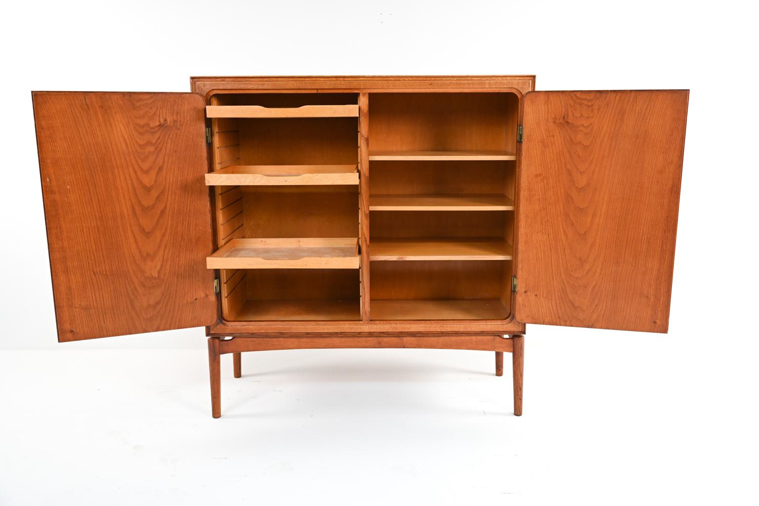 20th Century Danish Mid-Century Finn Juhl-Style Oak Cabinet