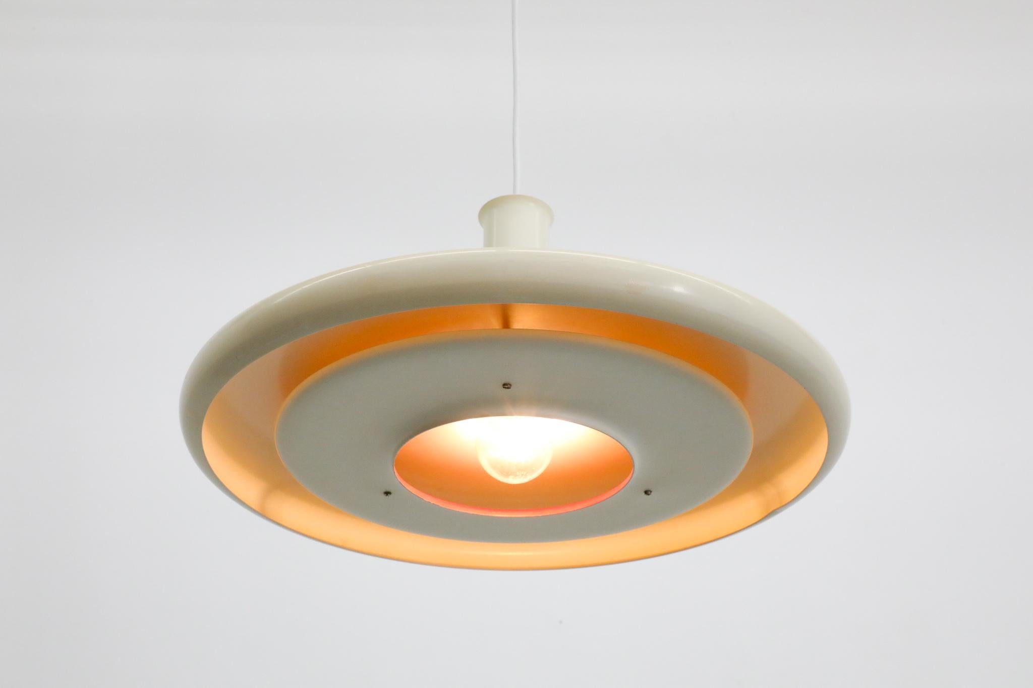Lampada a sospensione danese del metà secolo Fog and Morup 'Optima 6' di Hans Due in vendita 3