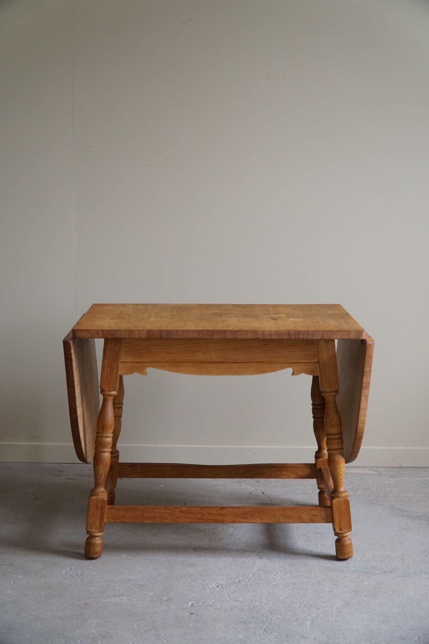 Danish Mid Century Folding Side Table in Oak, Henning Kjærnulf, 1960s For Sale 5