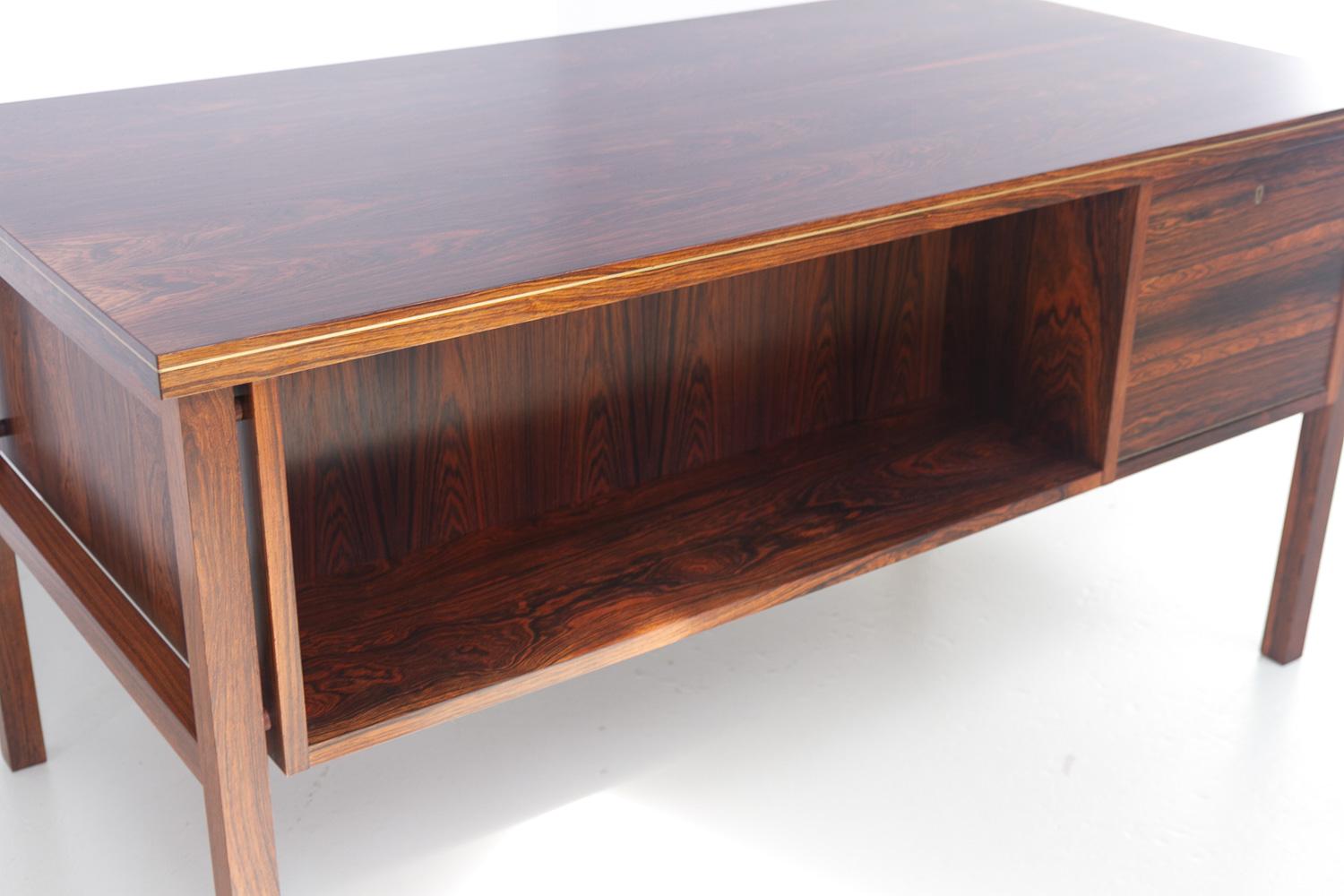 Danish Mid-Century Freestanding Rosewood Desk by Gunnar Falsig, 1960s. For Sale 6