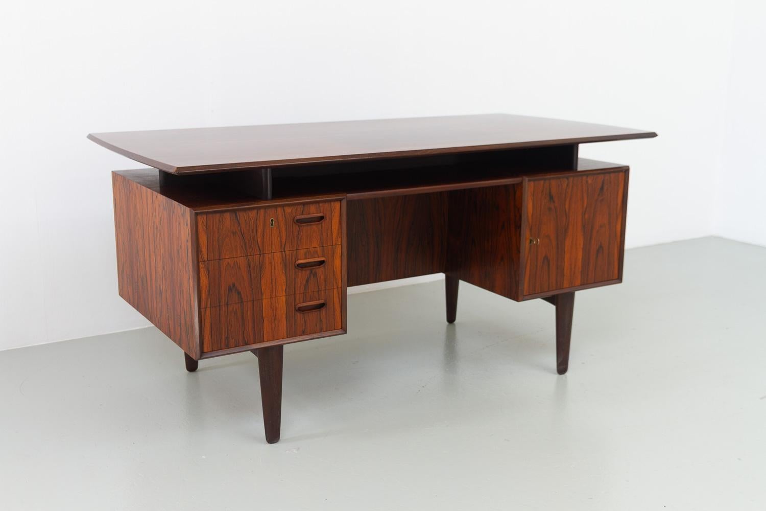 Mid-Century Modern Danish Mid-Century Freestanding Rosewood Desk with Floating Top, 1960s. For Sale