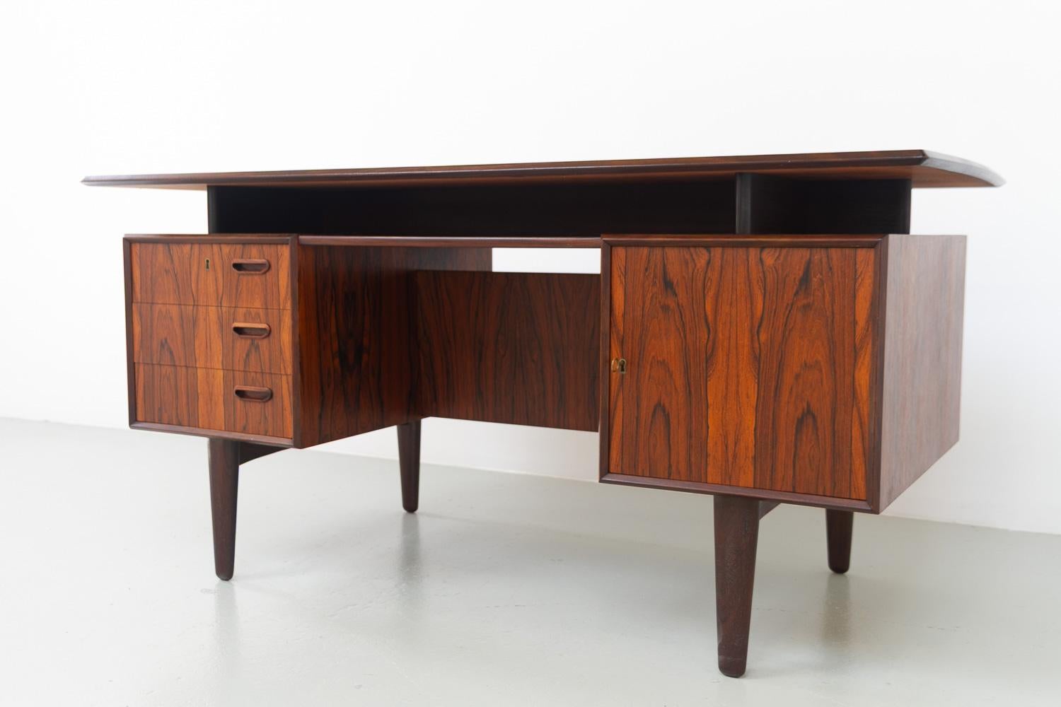 Mid-20th Century Danish Mid-Century Freestanding Rosewood Desk with Floating Top, 1960s. For Sale