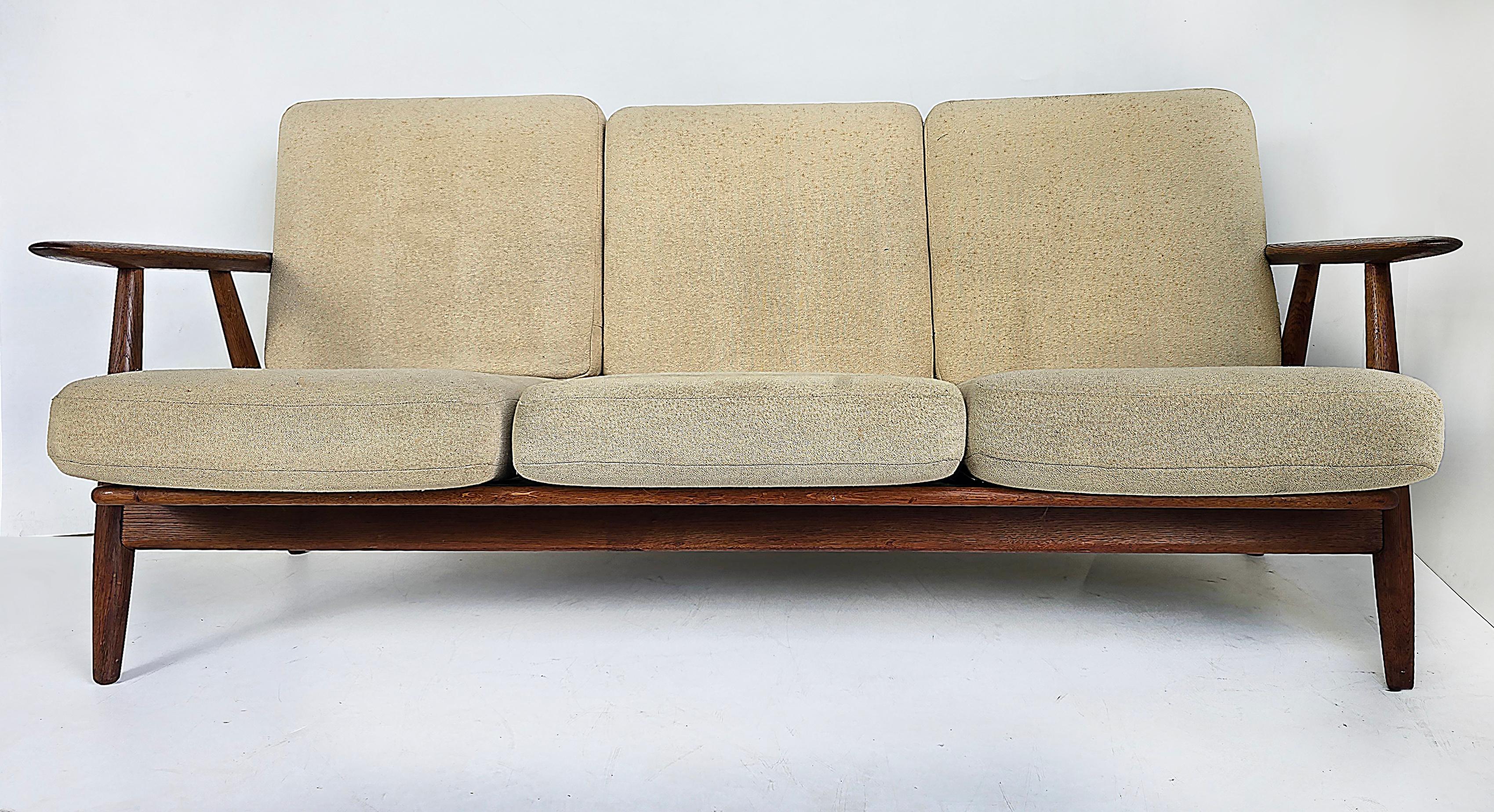 Sofá danés moderno de mediados de siglo Hans Wegner 