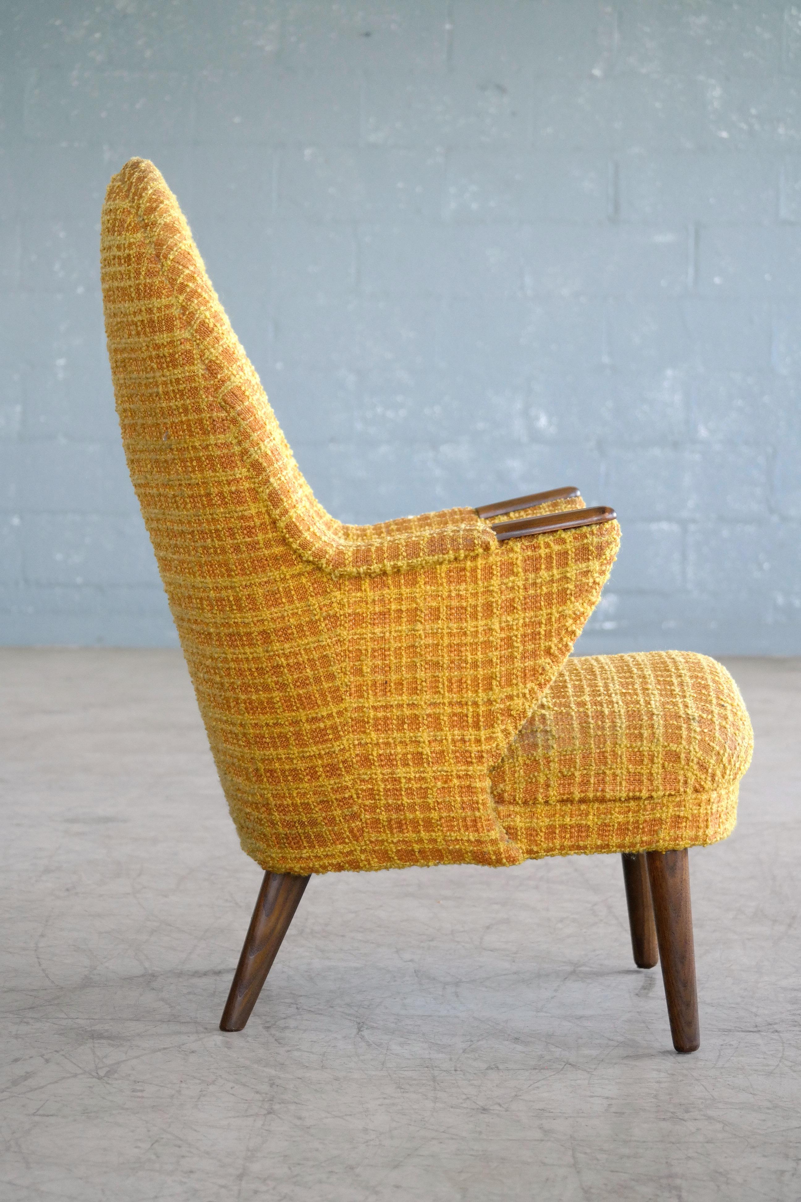 Danish Midcentury Hans Wegner Style Mama Bear Lounge Chair, 1960s 4