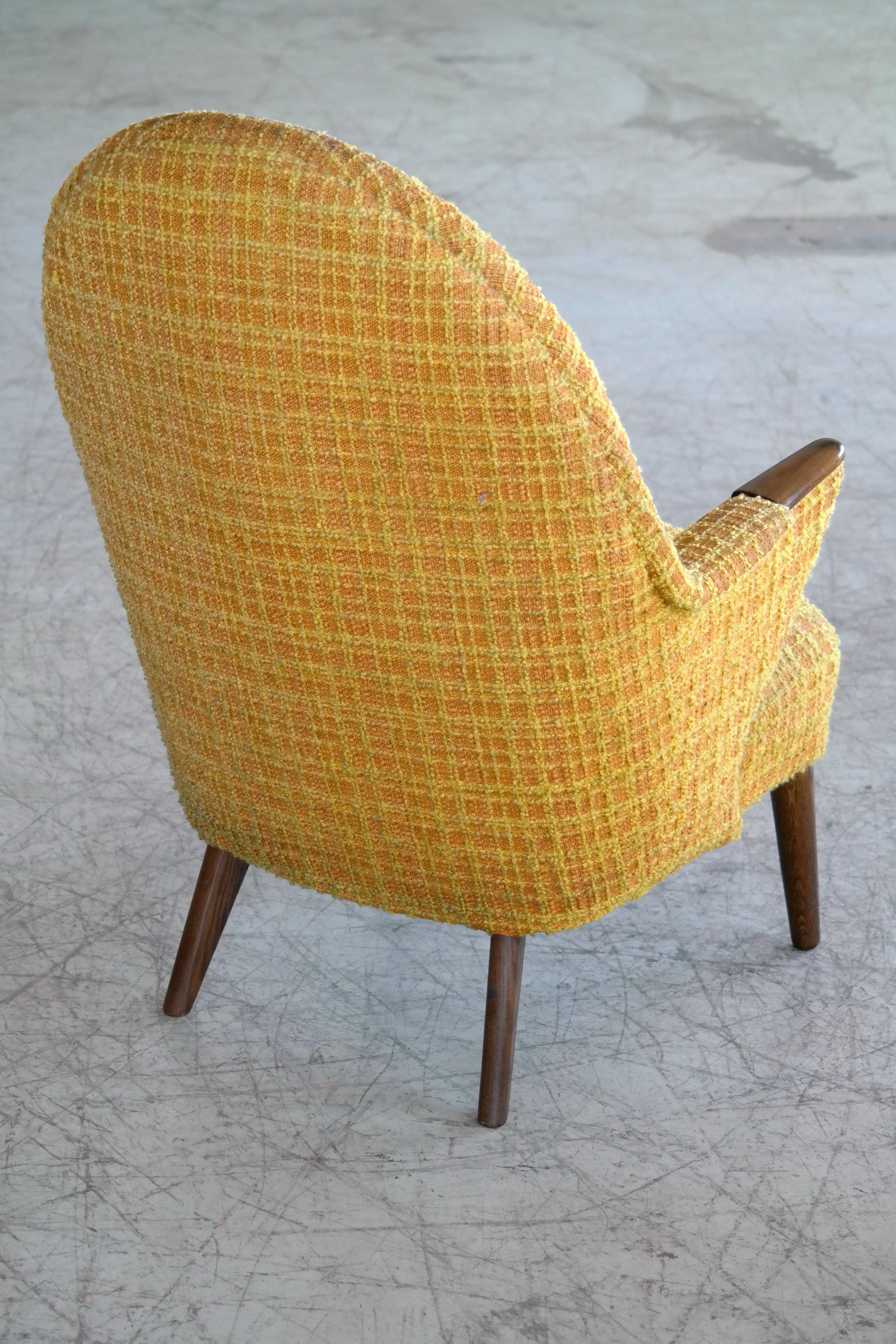 Danish Midcentury Hans Wegner Style Mama Bear Lounge Chair, 1960s 5
