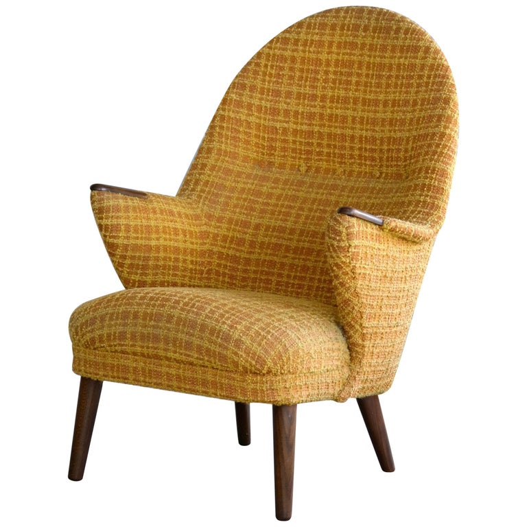 Danish Midcentury Hans Wegner Style Mama Bear Lounge Chair 1960s