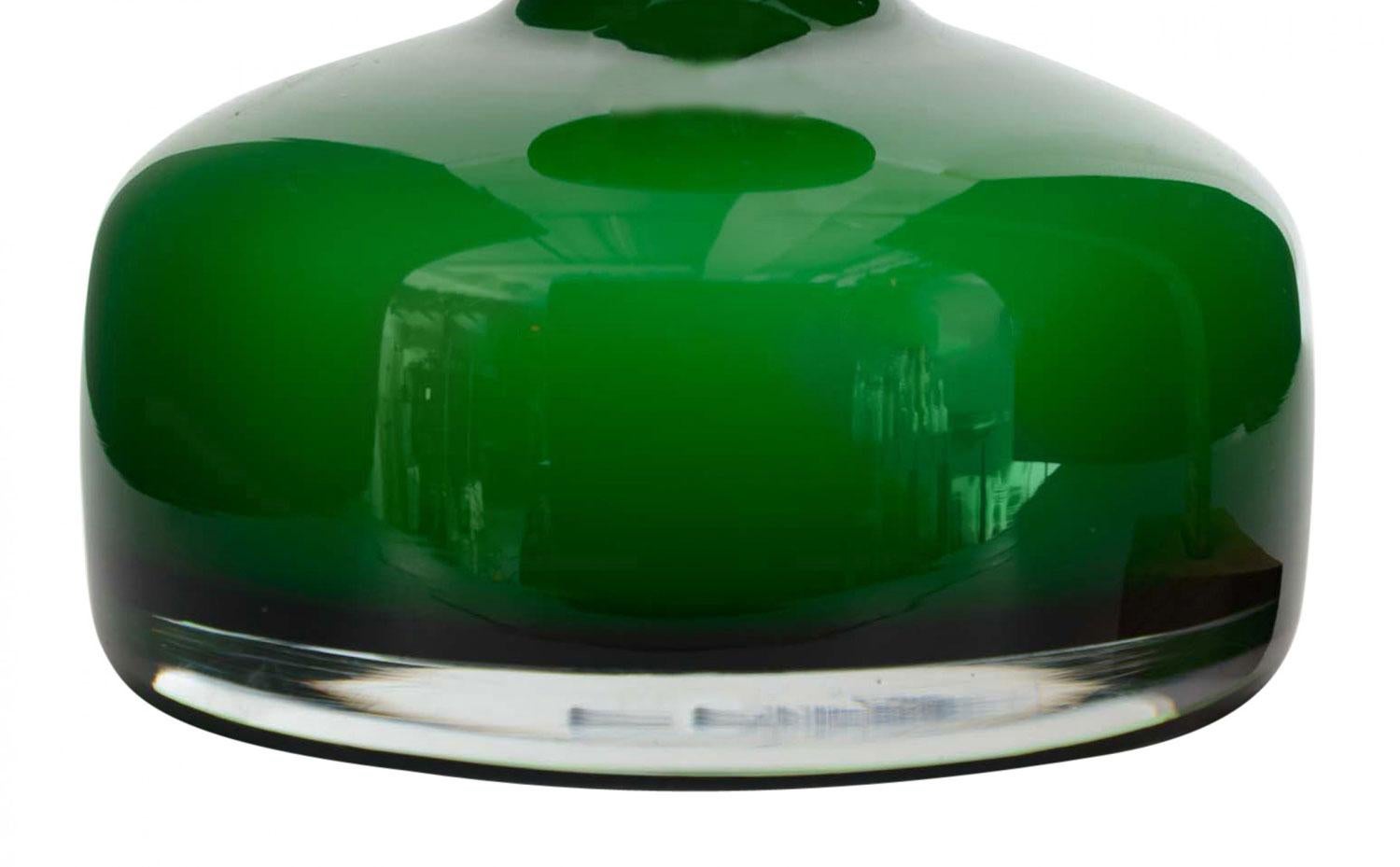 Américain Vase à bourgeons vert et blanc danois du milieu du siècle à Holmegaard en vente