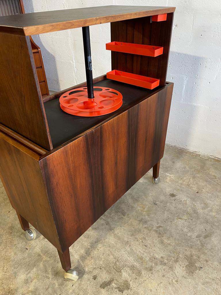 Mobiletto idraulico o bar danese del Mid Century di Kai Kristiansen in vendita 3