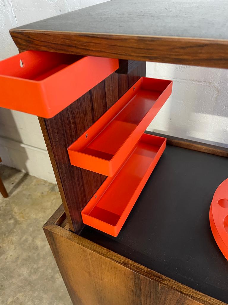 Mobiletto idraulico o bar danese del Mid Century di Kai Kristiansen In condizioni buone in vendita a Fort Lauderdale, FL