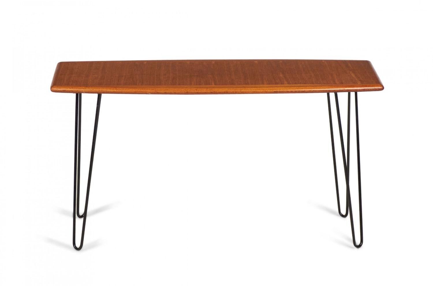 Danish Mid-Century Iron and Teak Coffee Table Bon état - En vente à Queens, NY