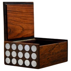 Cigarrera danesa de mediados de siglo de jatoba y plata de Hans Hansen
