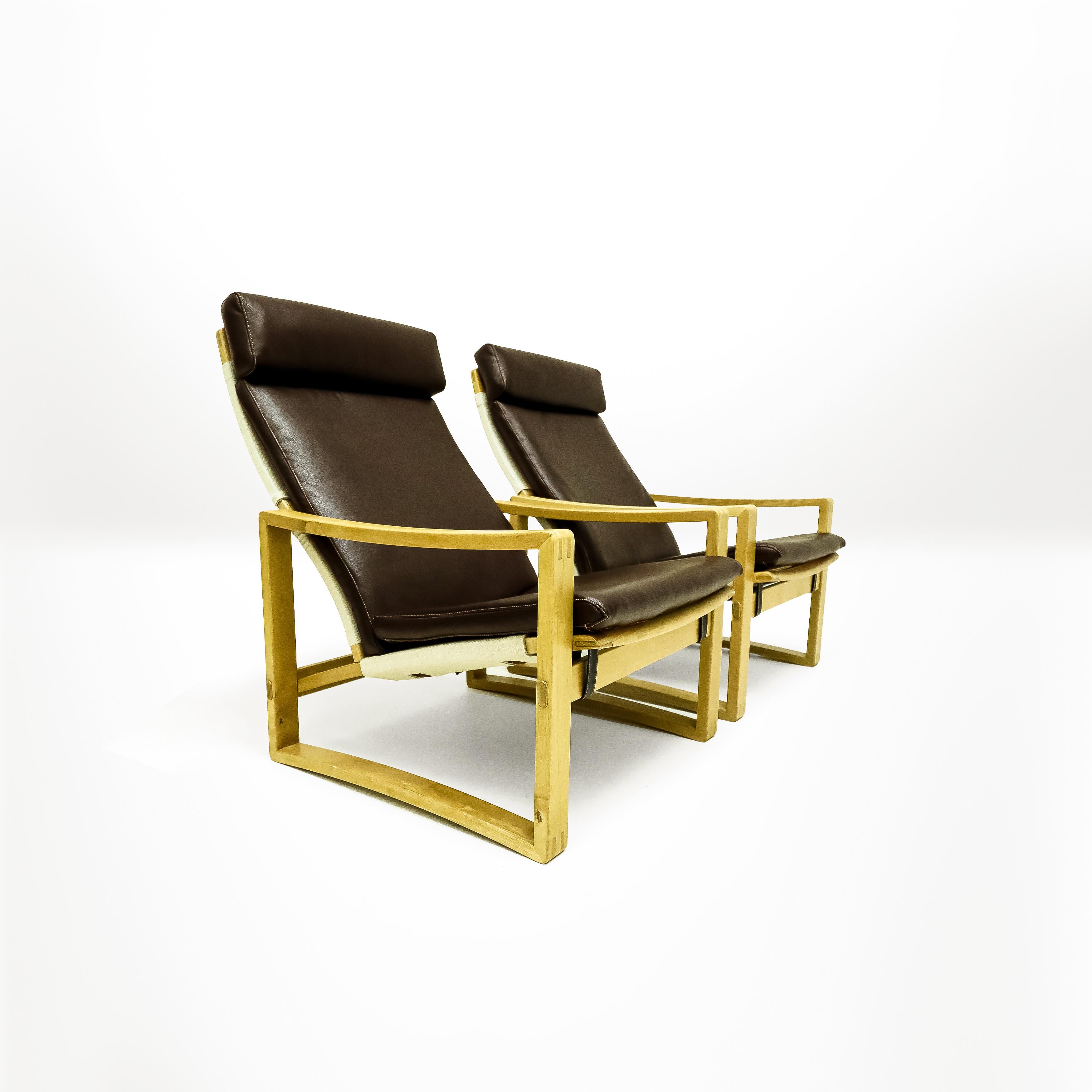 A very rare pair of Danish Mid Century Børge Jensen & Sønner ‘Safari’ lounge chairs that are reminiscent of many of Alvar Aalto’s bentwood chair designs, but also shares similarities with both Marcel Breuer’s Isokon chair and Ilmari Lappalainen’s