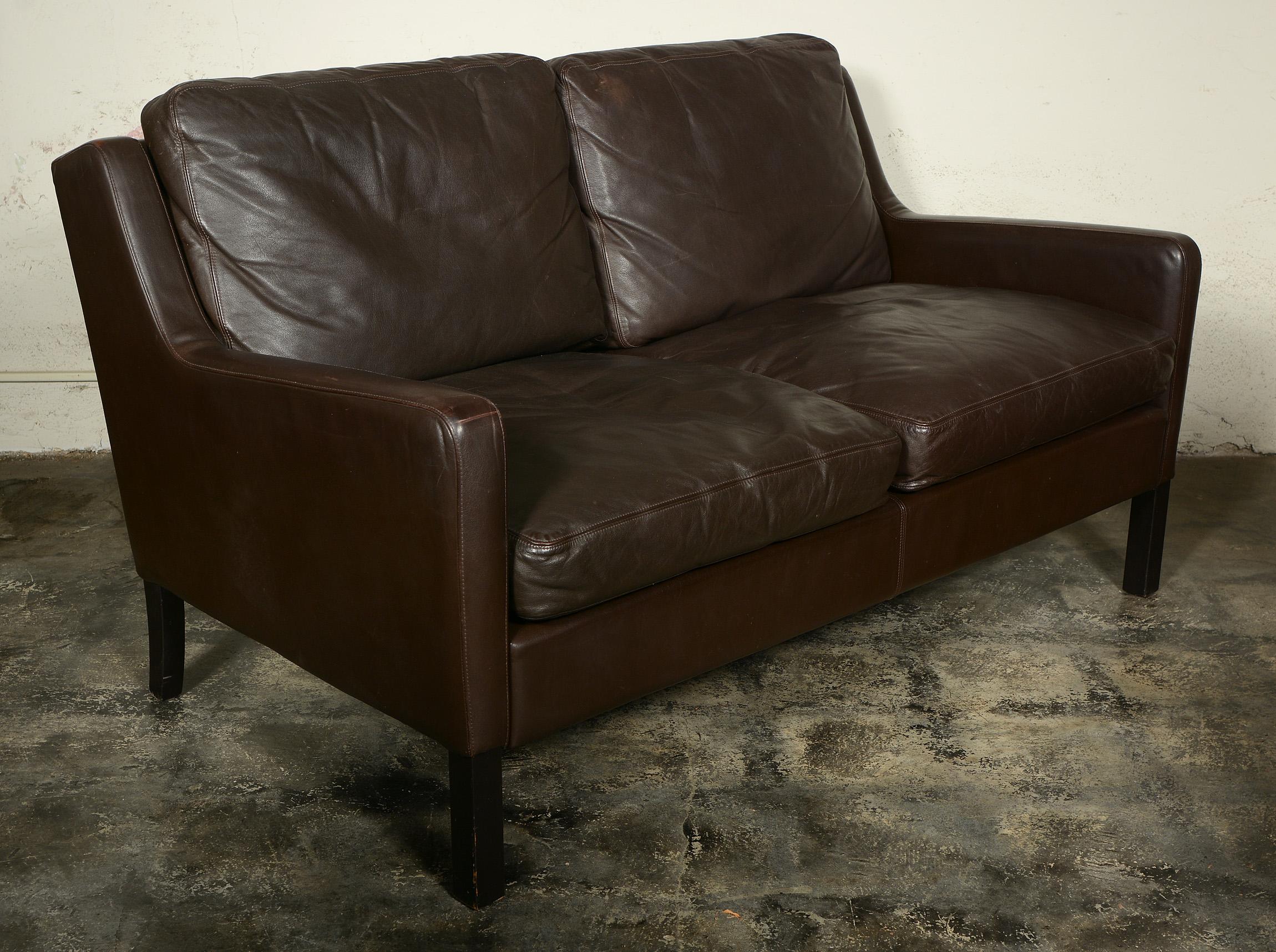 Danish Midcentury Leather Settee Sofa 6