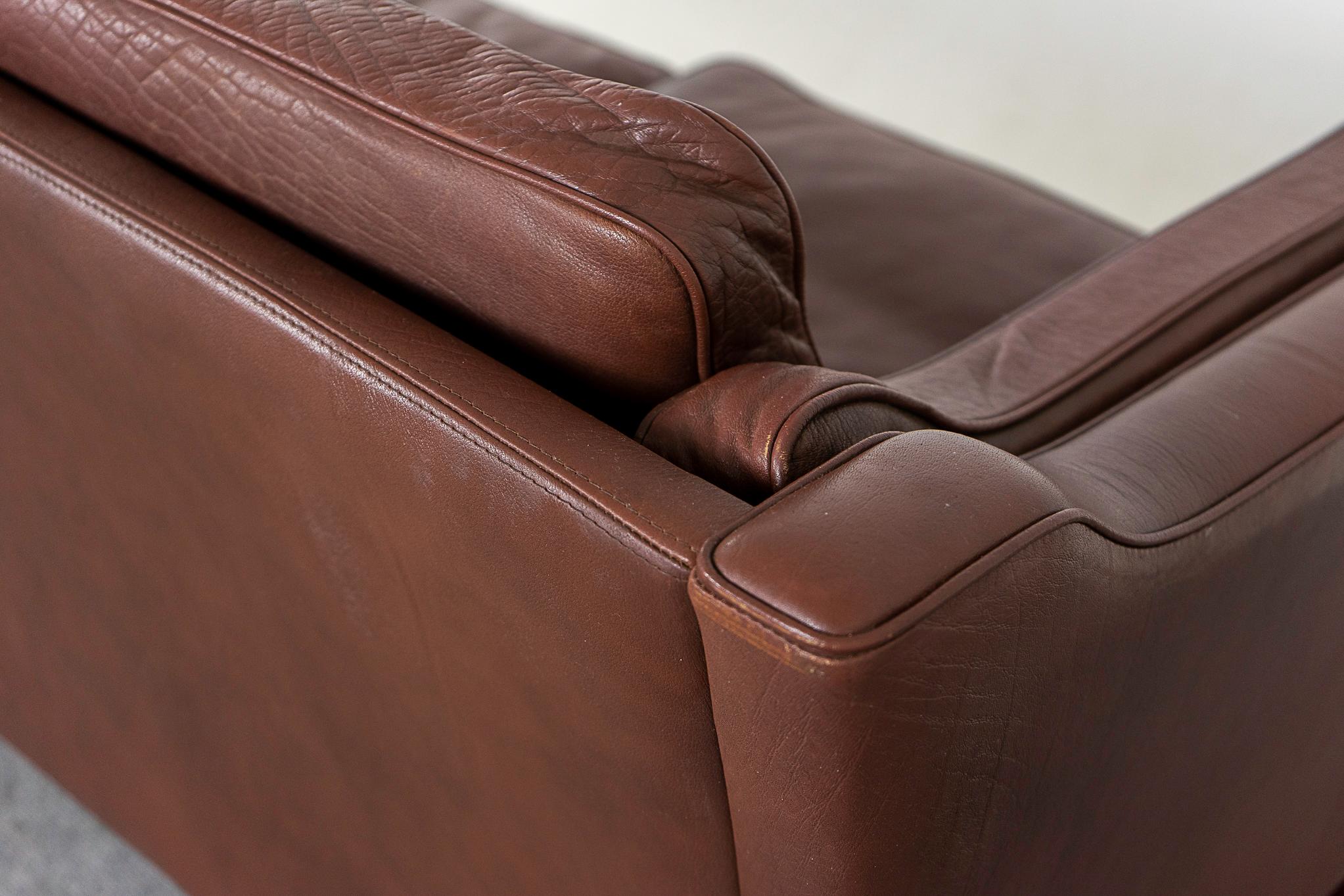 Danish Mid-Century Leather Sofa For Sale 6