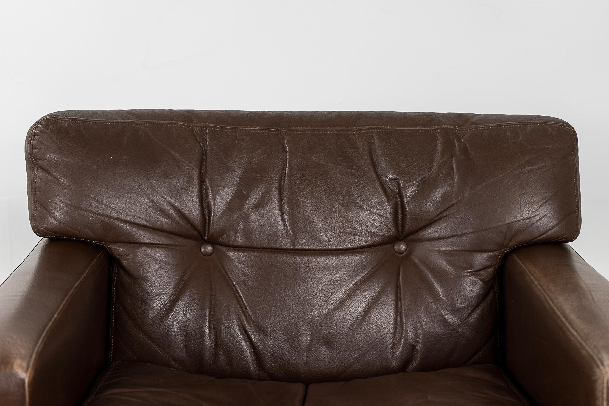 Scandinavian Modern Danish Mid-Century Leather & Teak Lounge Chair