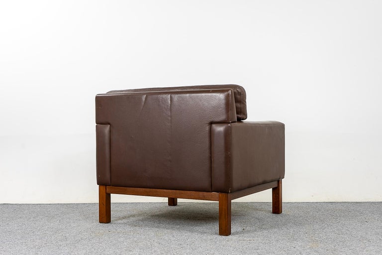 Danish Mid-Century Leather & Teak Lounge Chair For Sale 4