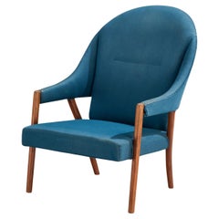 Silla de salón danesa de mediados de siglo en tapicería azul y teca