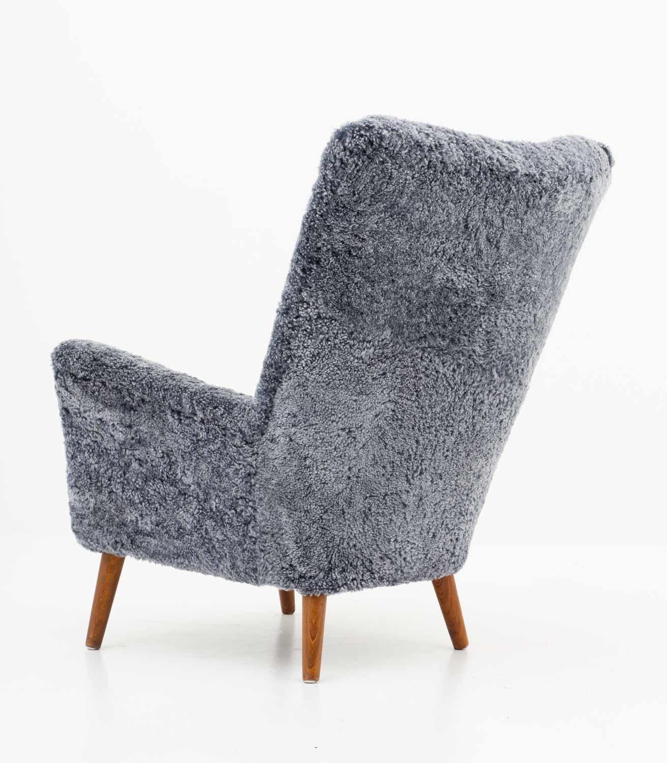 Danish Midcentury Lounge Chair in Sheepskin 2