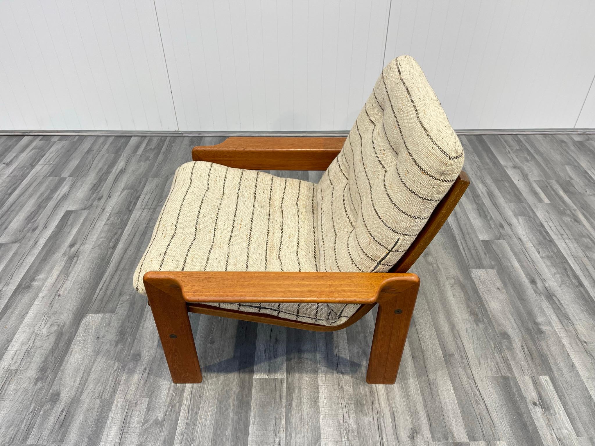 Danish Mid Century Lounge Chair in Teak with Oatmeal Fabric 5