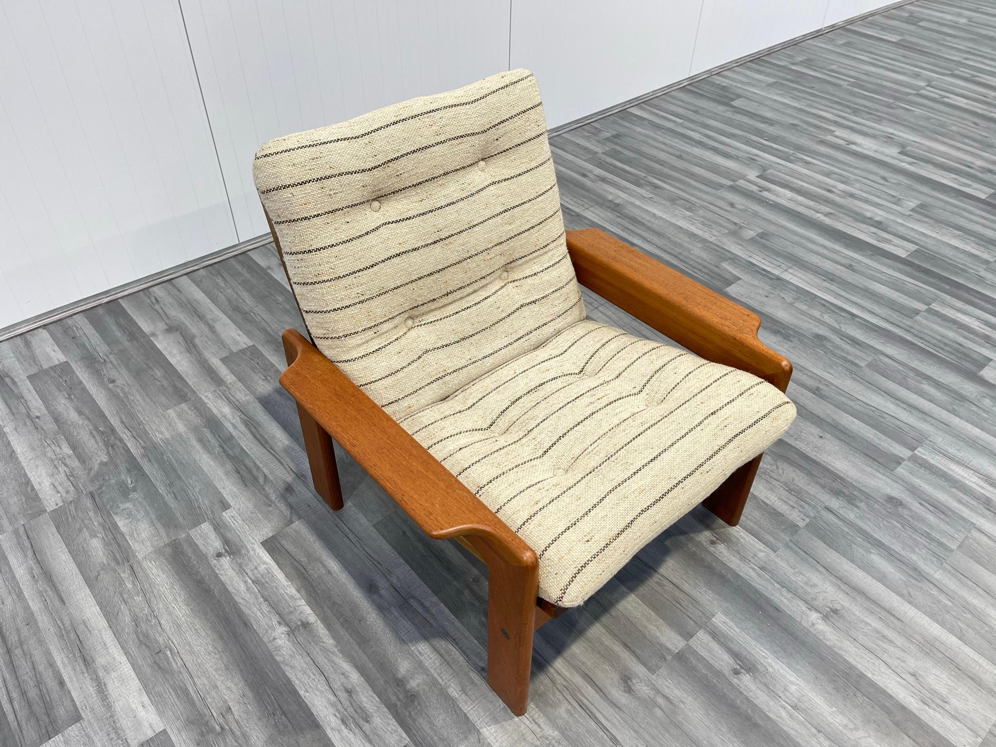 Danish Mid Century Lounge Chair in Teak with Oatmeal Fabric 1