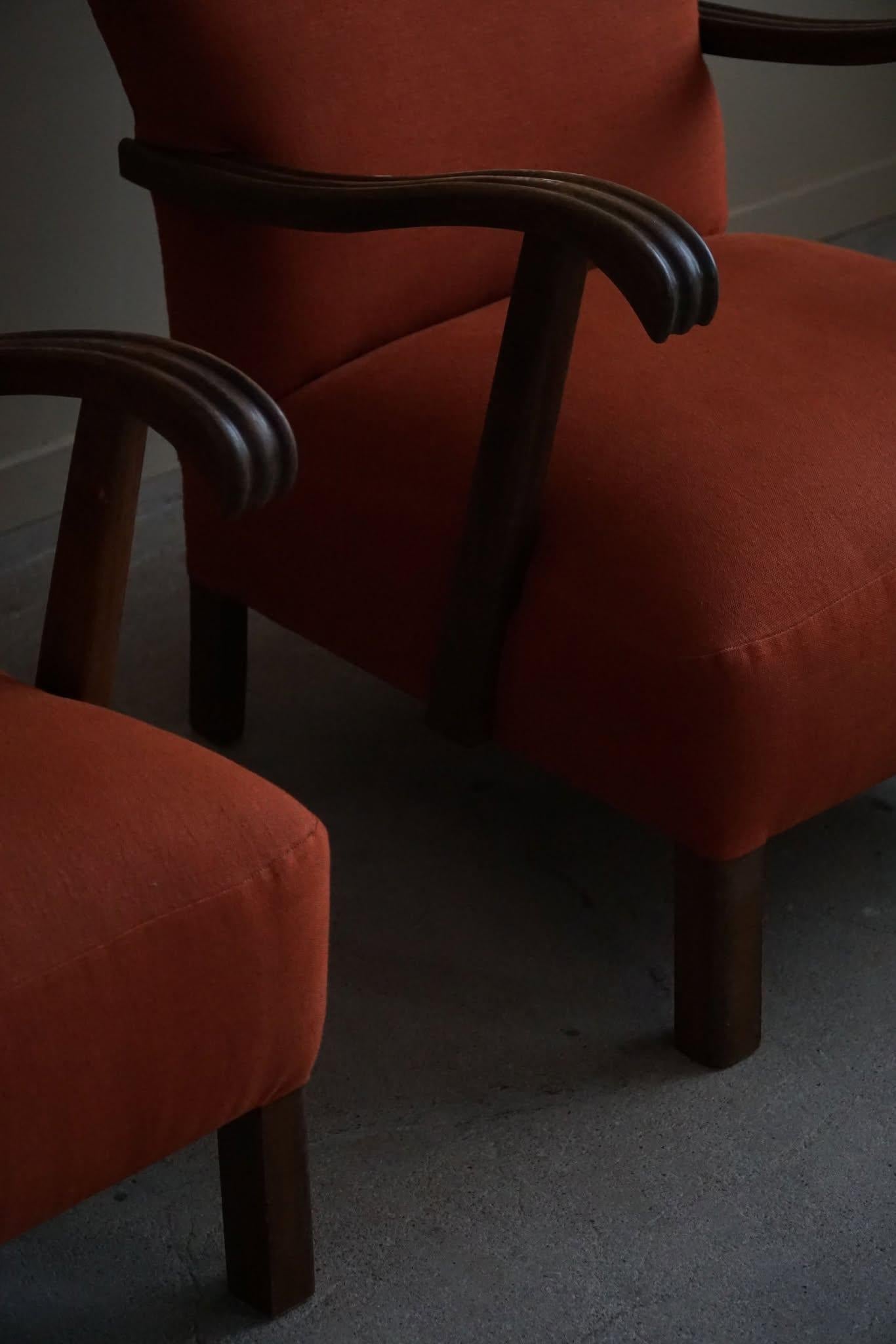 Fauteuils de salon danois du milieu du siècle dernier, retapissés dans un lin rouge rouille, années 1960 en vente 4