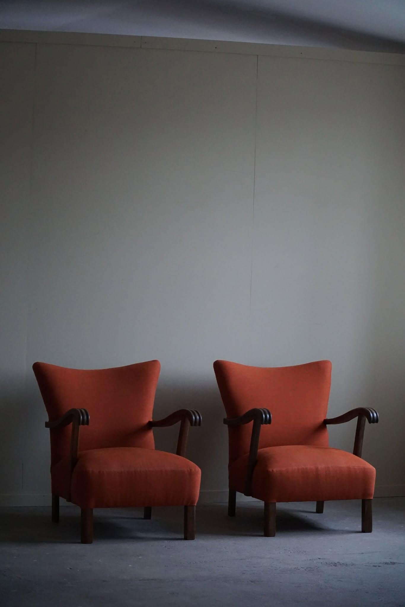 Fauteuils de salon danois du milieu du siècle dernier, retapissés dans un lin rouge rouille, années 1960 en vente 2