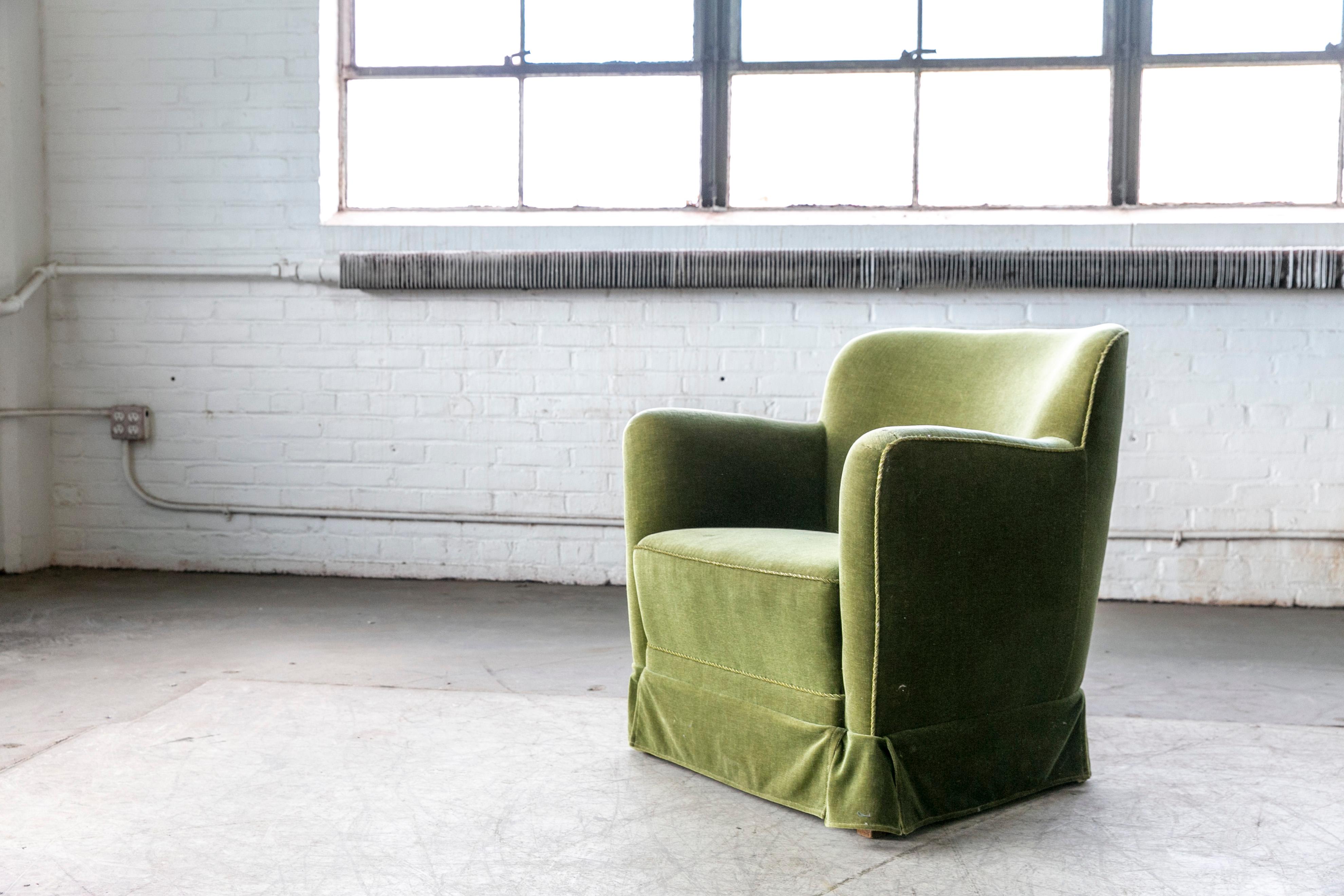 emerald green club chair