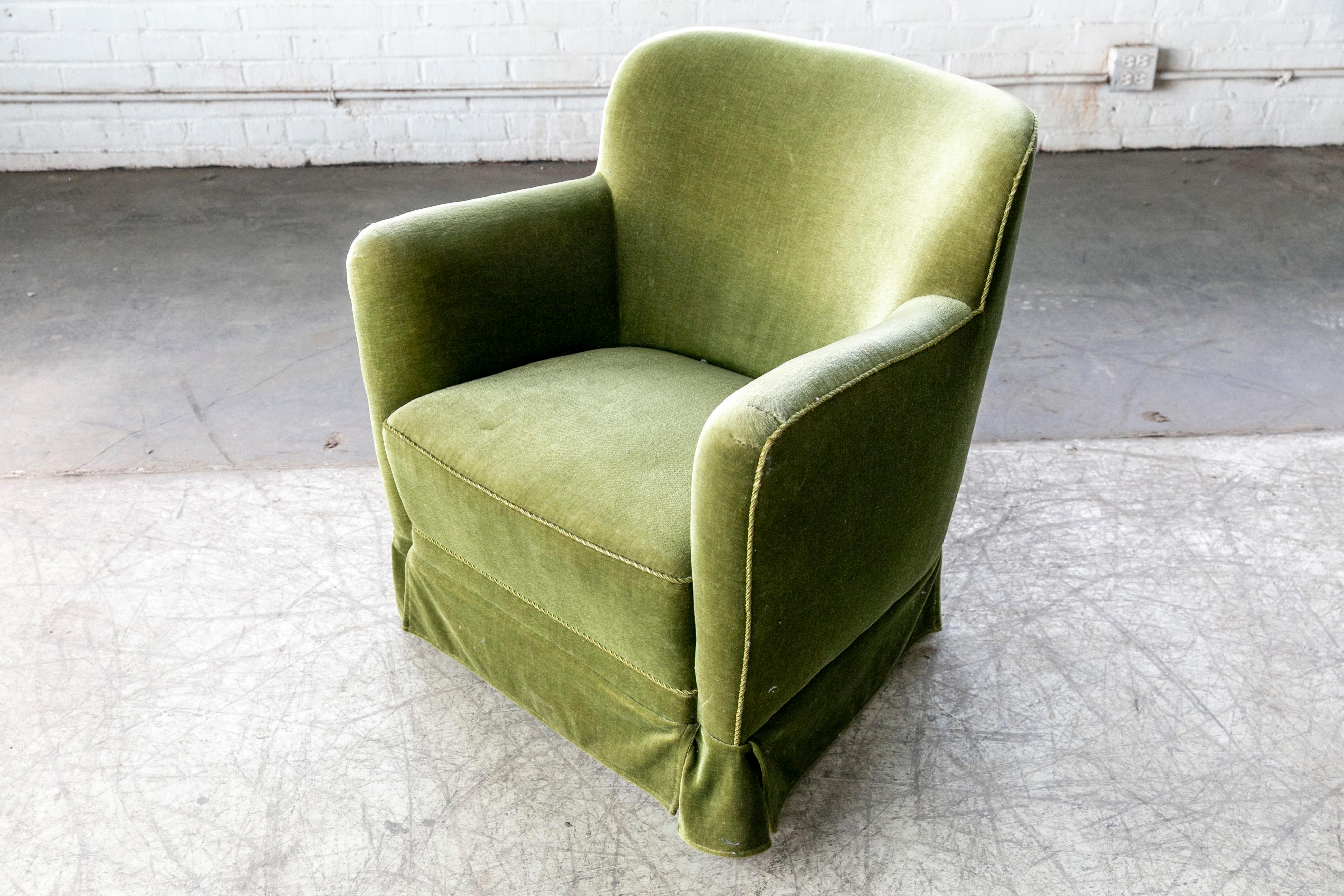 Danish Midcentury Lounge or Club Chair in Emerald Green Mohair, 1940s In Good Condition In Bridgeport, CT